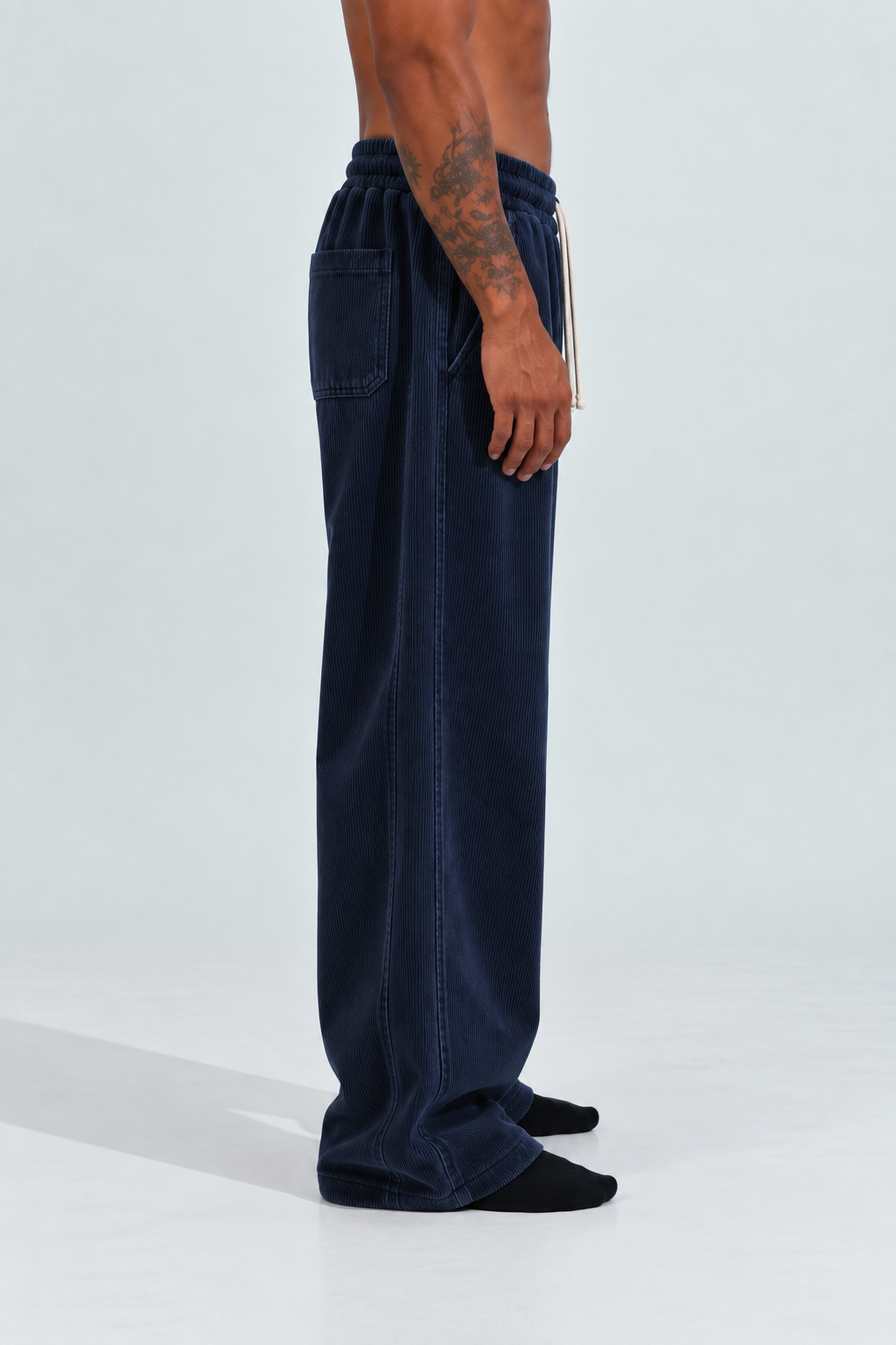 LAST ESCAPE CORDUROY SWEATPANT (NAVY BLUE)-thumbmail-3