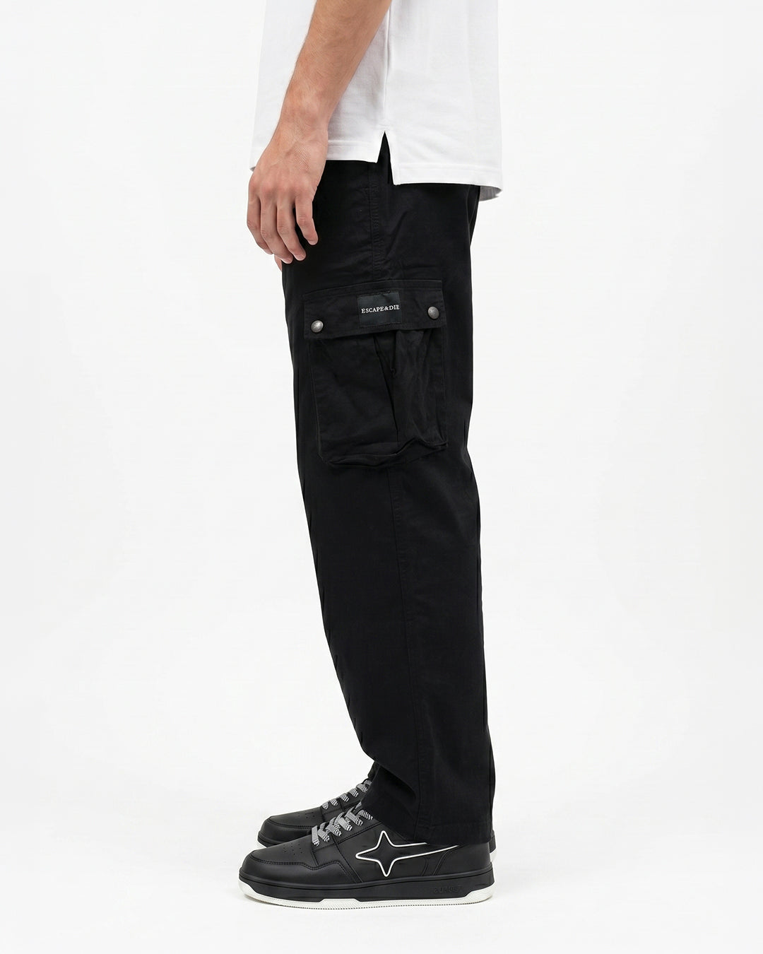 Escape Black Cargo