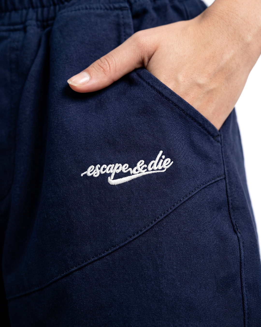LAST ESCAPE SWEATPANT (NAVY BLUE)-thumbmail-3