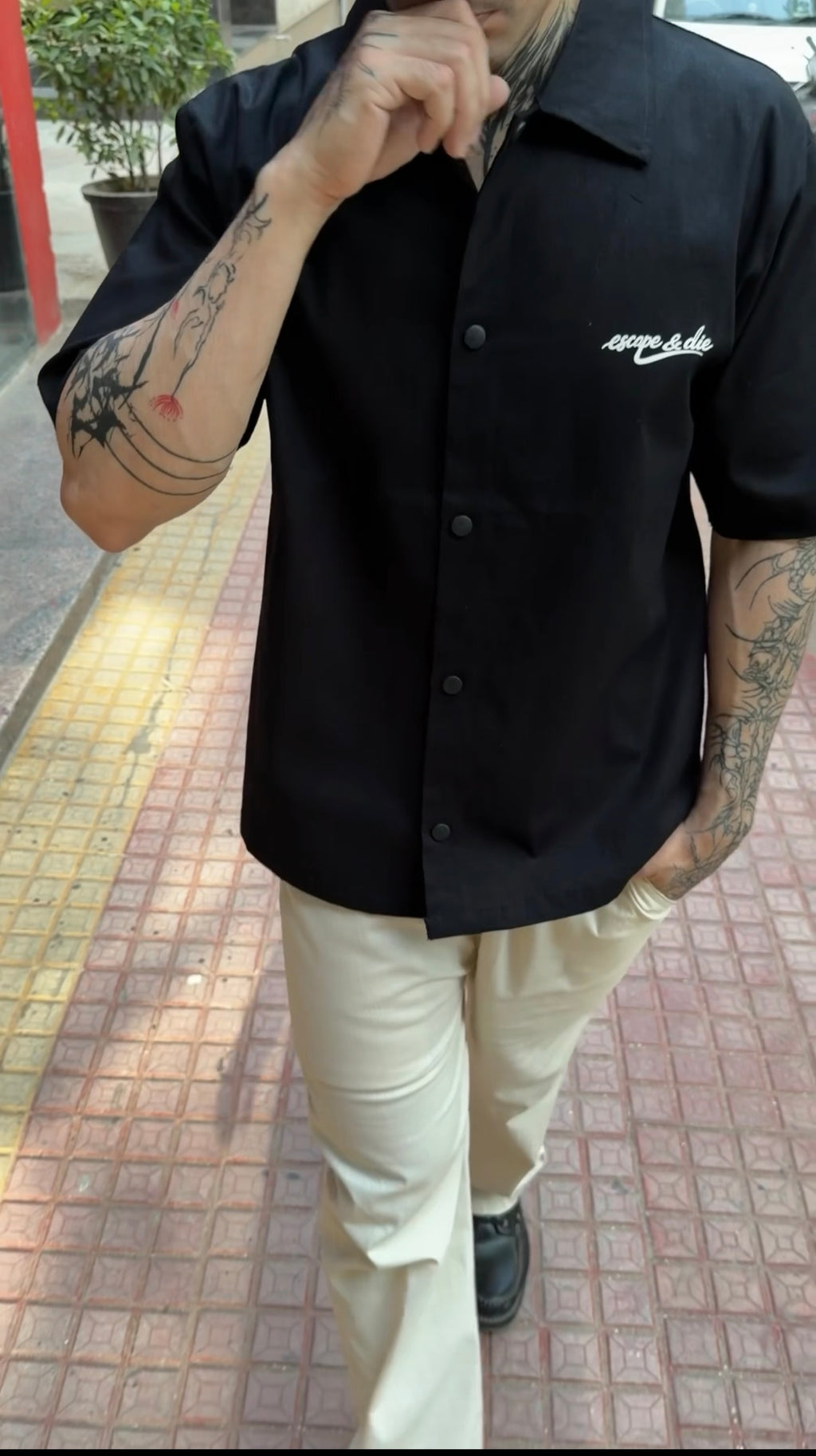 MIDNIGHT BLOOM LINEN SHIRT (BLACK)