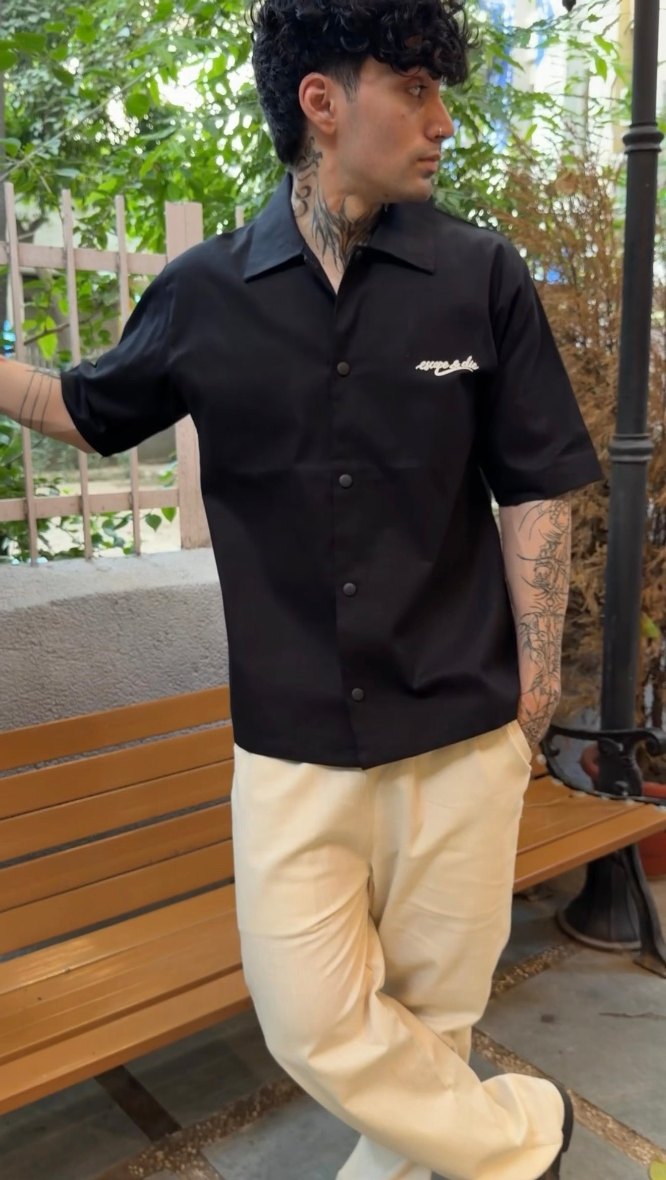 MIDNIGHT BLOOM LINEN SHIRT (BLACK)-thumbmail-3