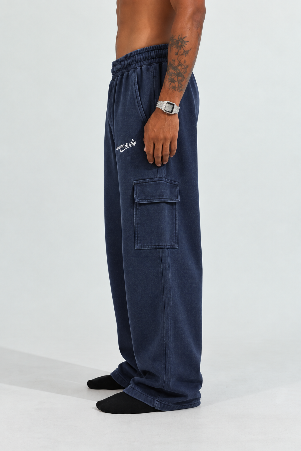 LAST ESCAPE SWEATPANT (NAVY BLUE)-thumbmail-4